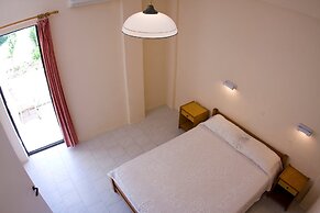 Villa Avra