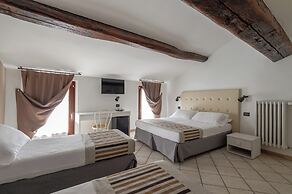 Antico Residence , Mantegna Hotels