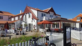 Ruths Hotel