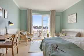 Ruths Hotel