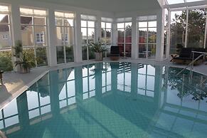 Ruths Hotel
