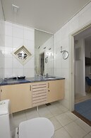 Ruths Hotel