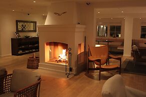 Ruths Hotel