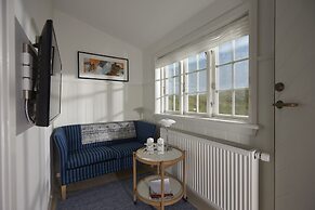 Ruths Hotel