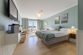 Ruths Hotel