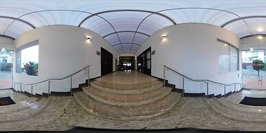Hotel Varuna