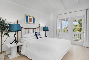 Pelican Beach Hotel