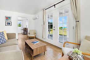 Pelican Beach Hotel