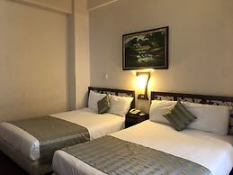Holiday Saipan Hotel