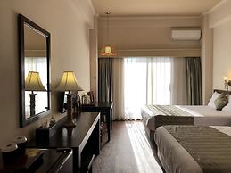 Holiday Saipan Hotel