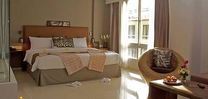 Ananta Legian Hotel