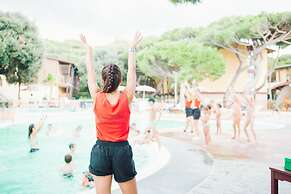 Canado Family Hotel