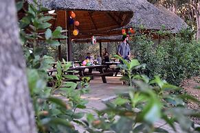 Canado Family Hotel