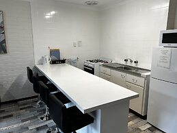 Emu Beach Chalets