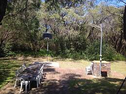 Emu Beach Chalets