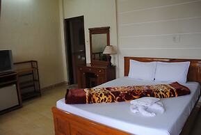 Sunny B Hotel