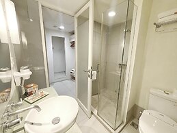 HARRIS Hotel & Residence Sunset Road Bali