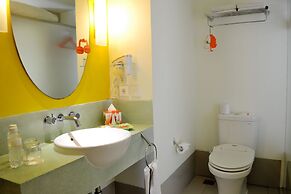 HARRIS Hotel & Residence Sunset Road Bali