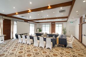 Nongsa Point Marina & Resort