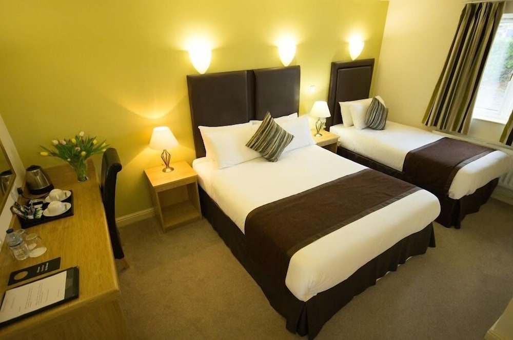 Heath Cottage Hotel