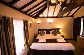 Heath Cottage Hotel