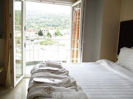 Kyknos De Luxe Hotel