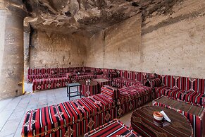 Petra Guest House