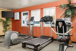 Travelodge by Wyndham Lloydminster