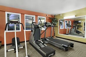 Travelodge by Wyndham Lloydminster