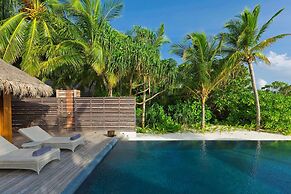 Dusit Thani Maldives