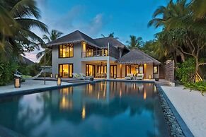Dusit Thani Maldives