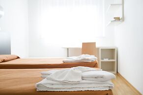 Hotel Sharing