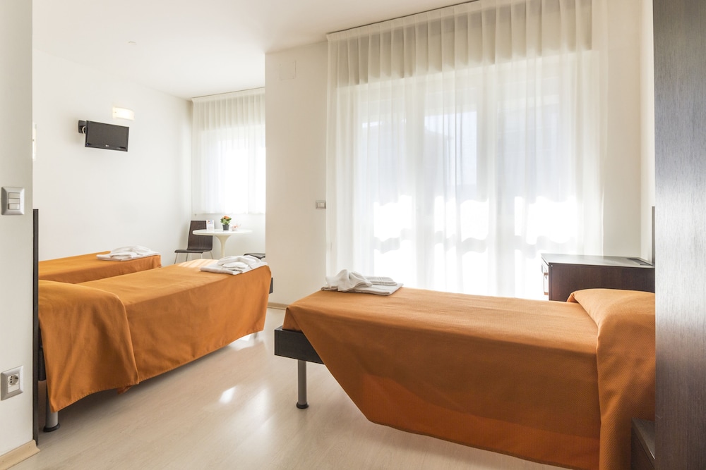 Hotel Sharing