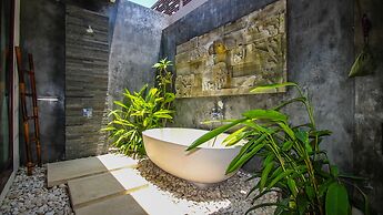 Chandra Bali Villas