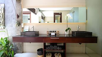 Chandra Bali Villas