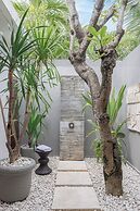 Chandra Bali Villas