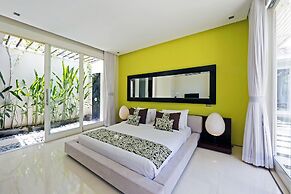 Chandra Bali Villas