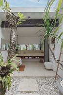 Chandra Bali Villas