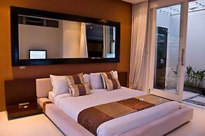 Chandra Bali Villas