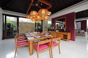 Chandra Bali Villas