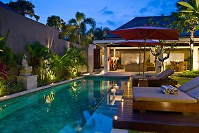 Chandra Bali Villas