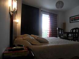 Hotel Calima Real