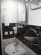 Hotel Calima Real
