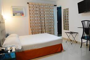 Hotel Calima Real