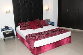 Hotel Calima Real