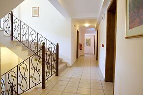 Hotel Grand Nefeli