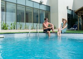 First Central Hotel Suites