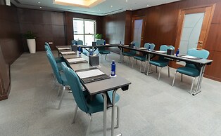 First Central Hotel Suites