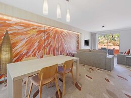 Emu Walk Apartments