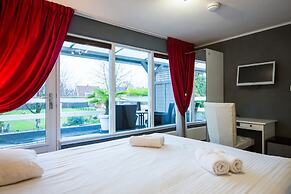Alex Rooms